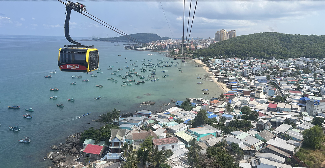 에디터 사진
